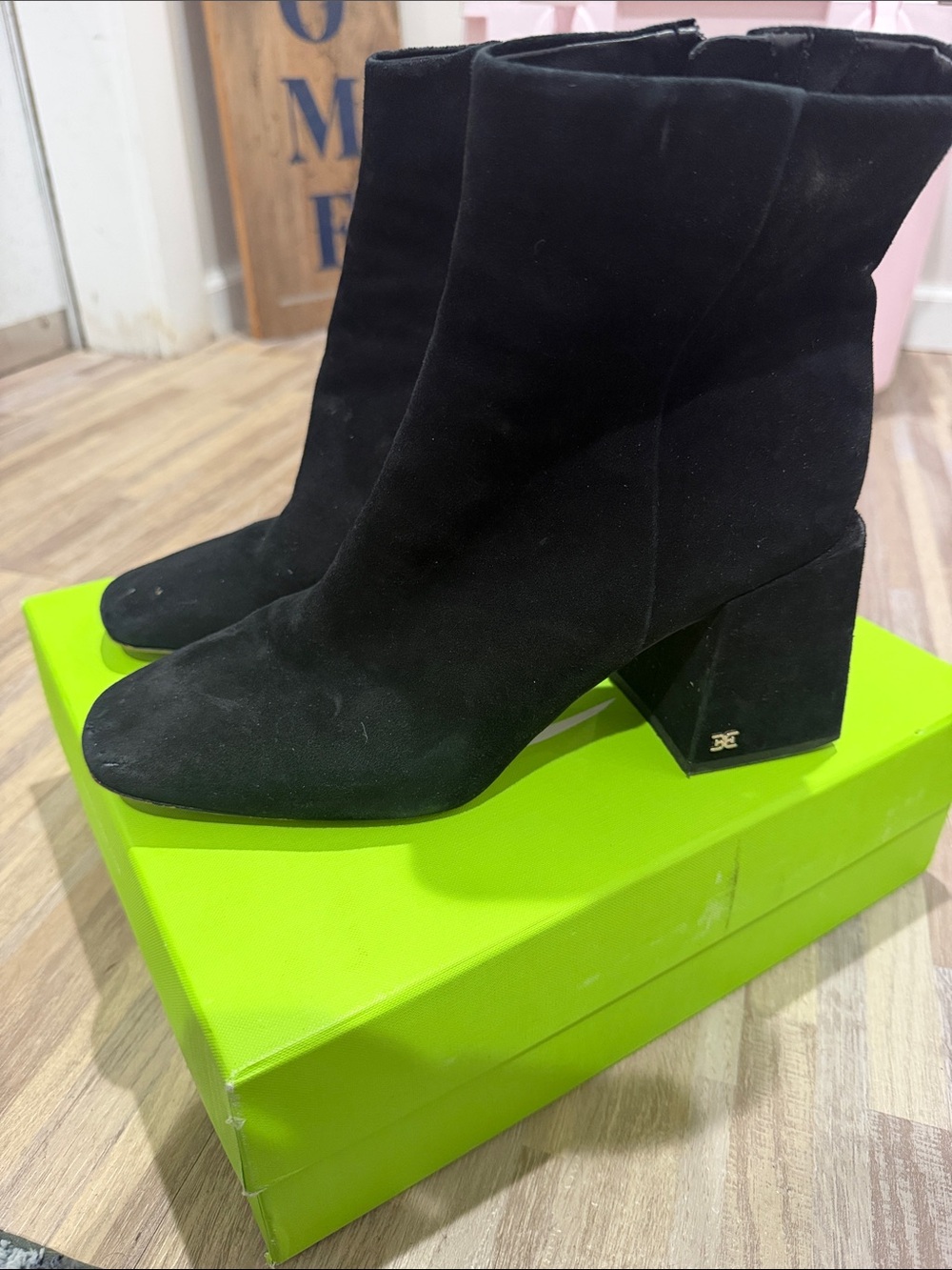 Sam Edelman Black Suede Block Heel Ankle Boots Size 10